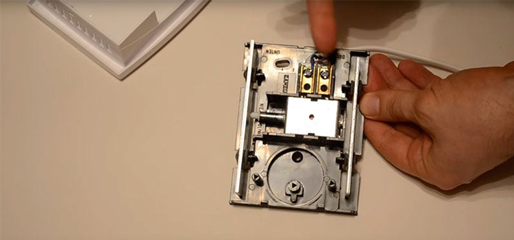 fix door bell in Schaumburg, Illinois