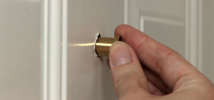 peephole door repair in Schaumburg, Illinois